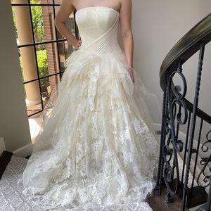 Vera Wang Bridal Gown